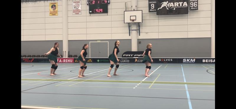 Twerk ryhmä Sählypelissä